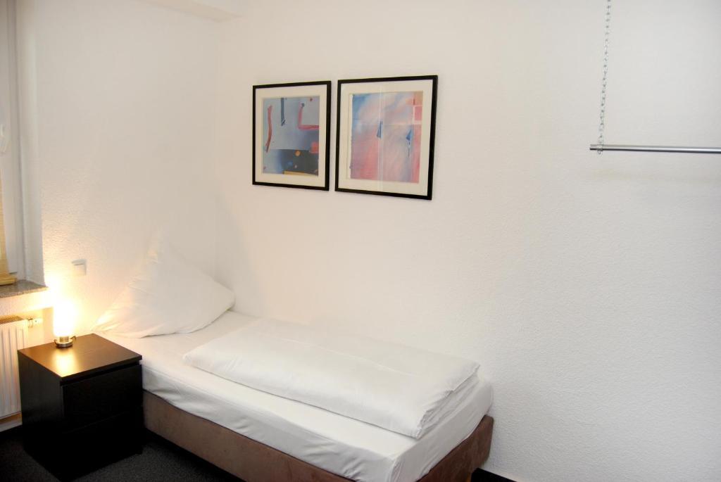 Hotel Rheinischer Hof Erkrath Zimmer foto
